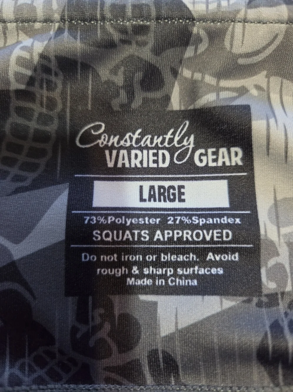 Constantly Varied Gear Women's Black & Gray Camo Capri Leggings. Sz L